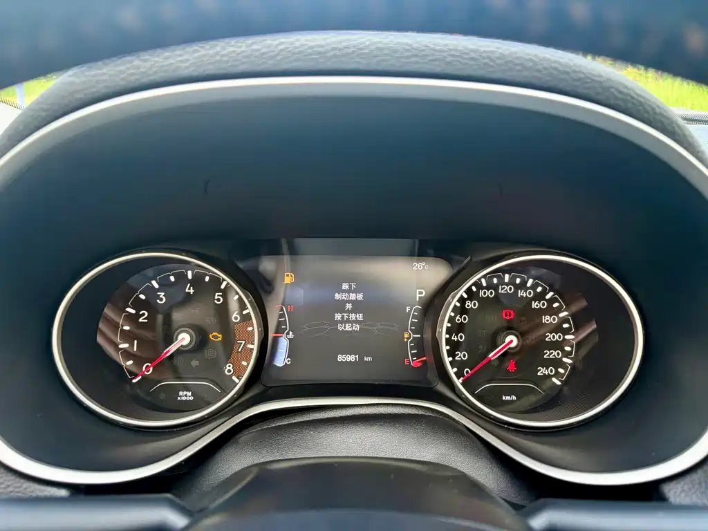 Jeep Compass — миниатюра 16