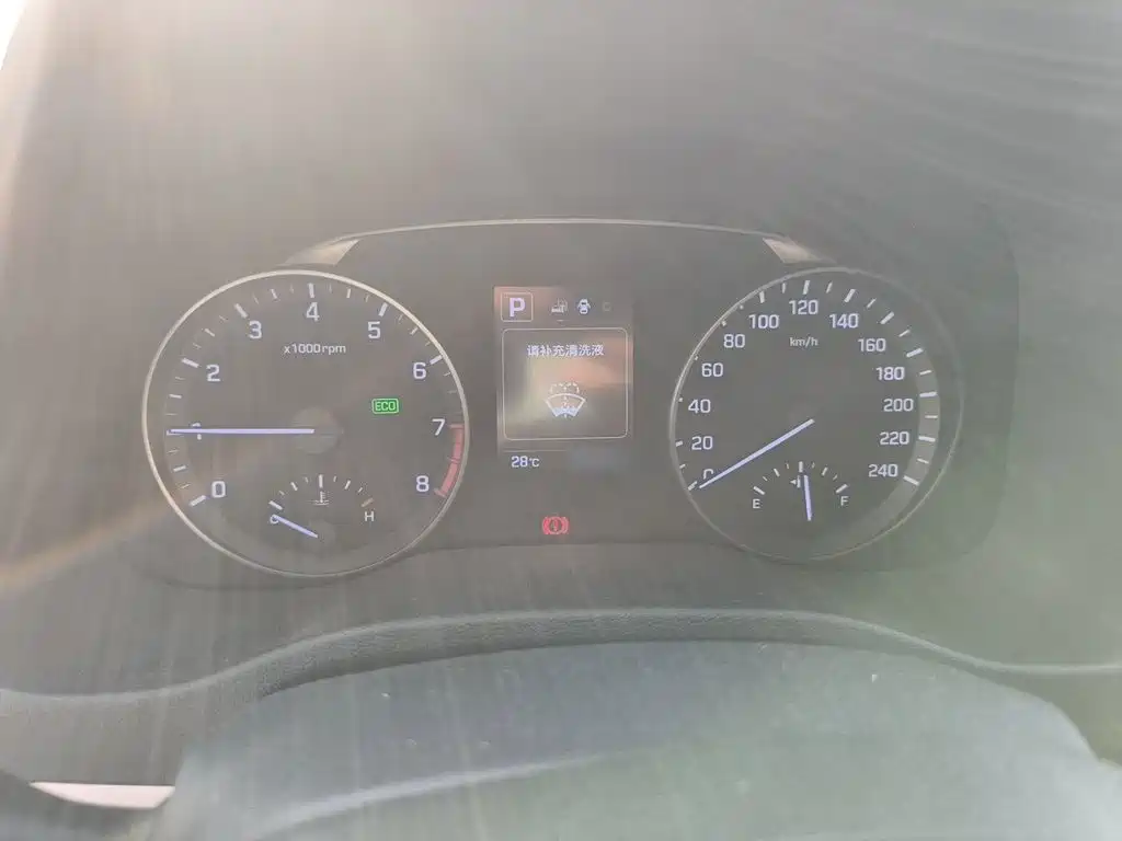 Hyundai Elantra — миниатюра 4