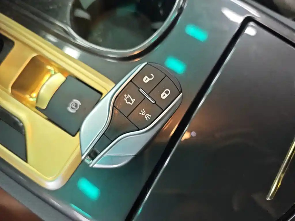 Maserati Ghibli — миниатюра 9
