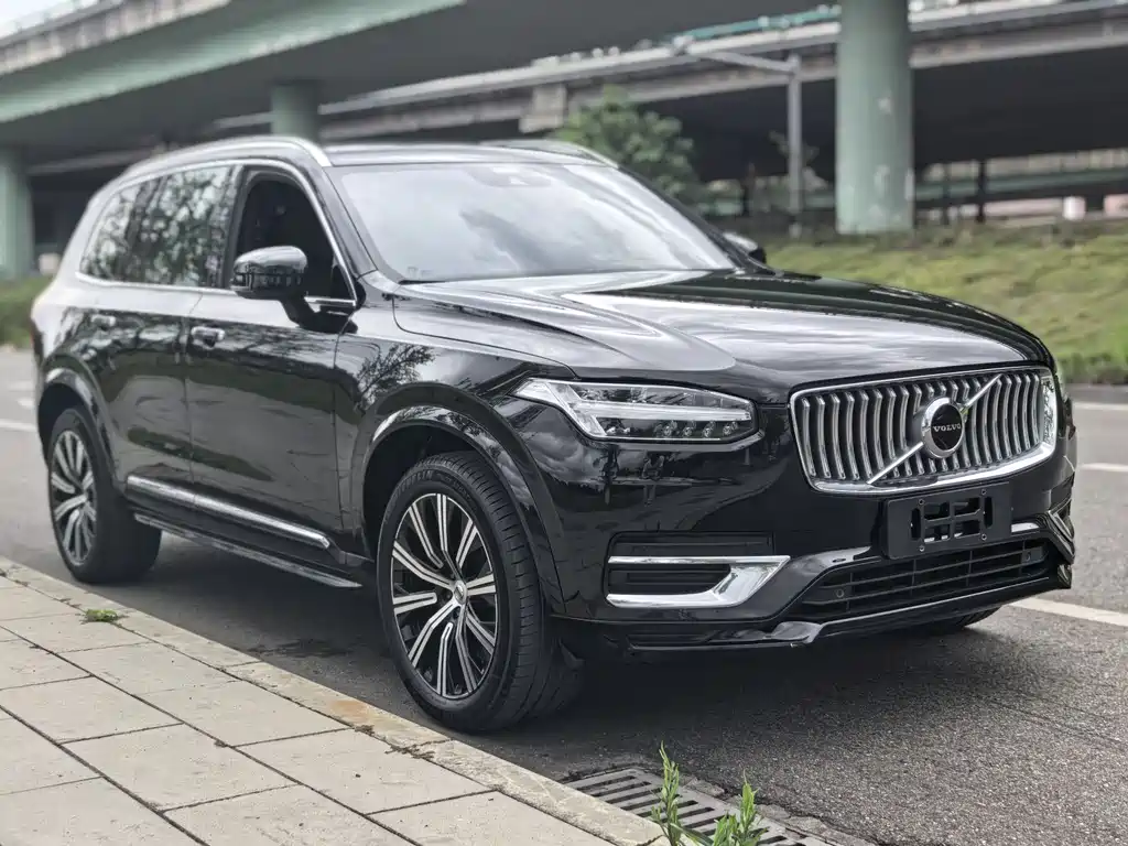 Volvo XC90 2021 B6 Luxury 7 мест