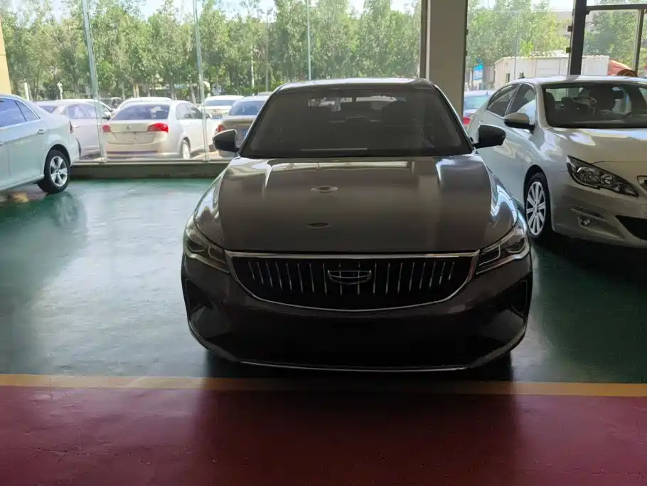 Geely Emgrand 2023 4 Champion 1.5L CVT Luxury