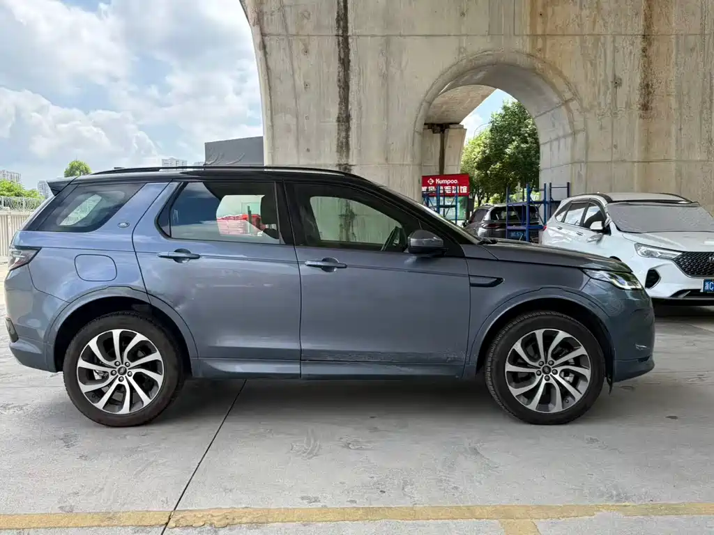 Land Rover Discovery Sport 2020 249PS R-Dynamic 5 мест