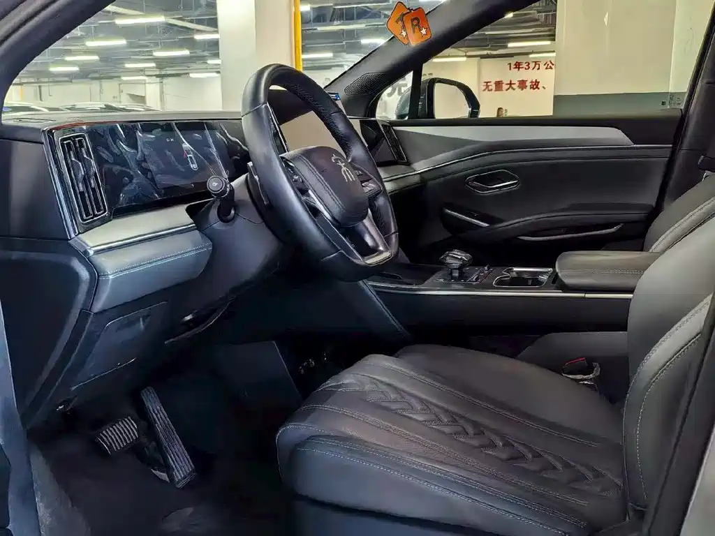 BYD L DM-i — миниатюра 4