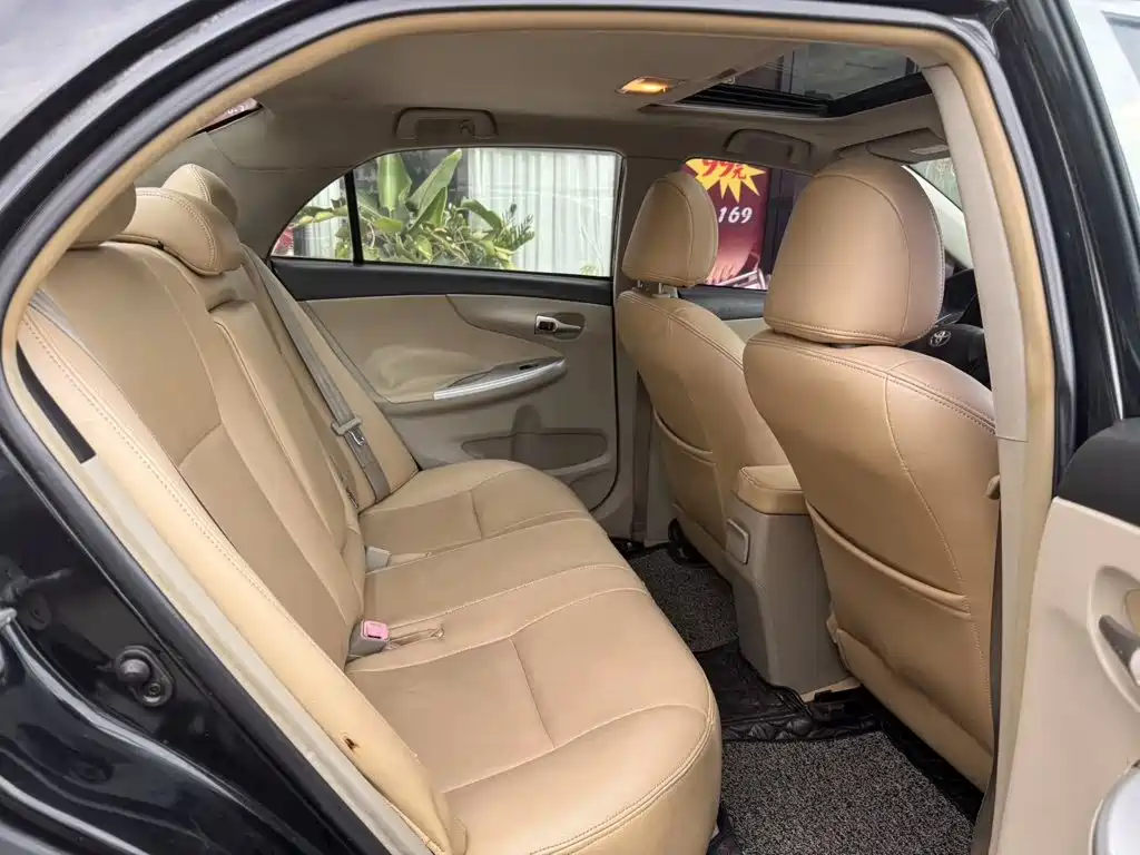 Toyota Corolla — миниатюра 6