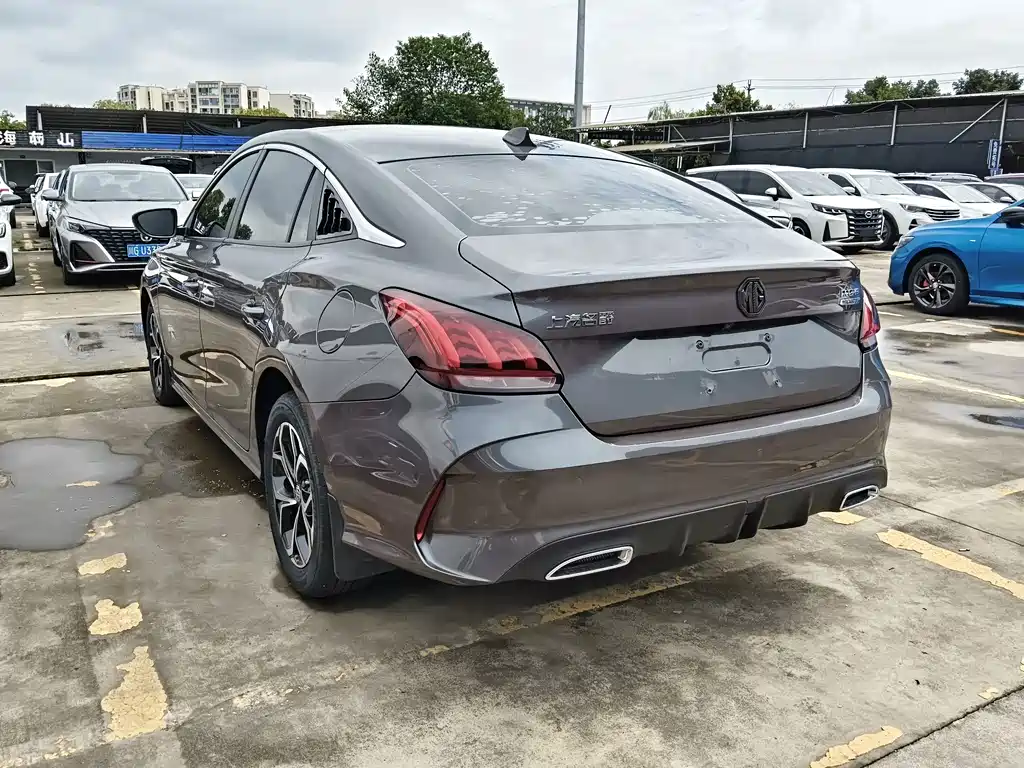 MG MG5 — миниатюра 15