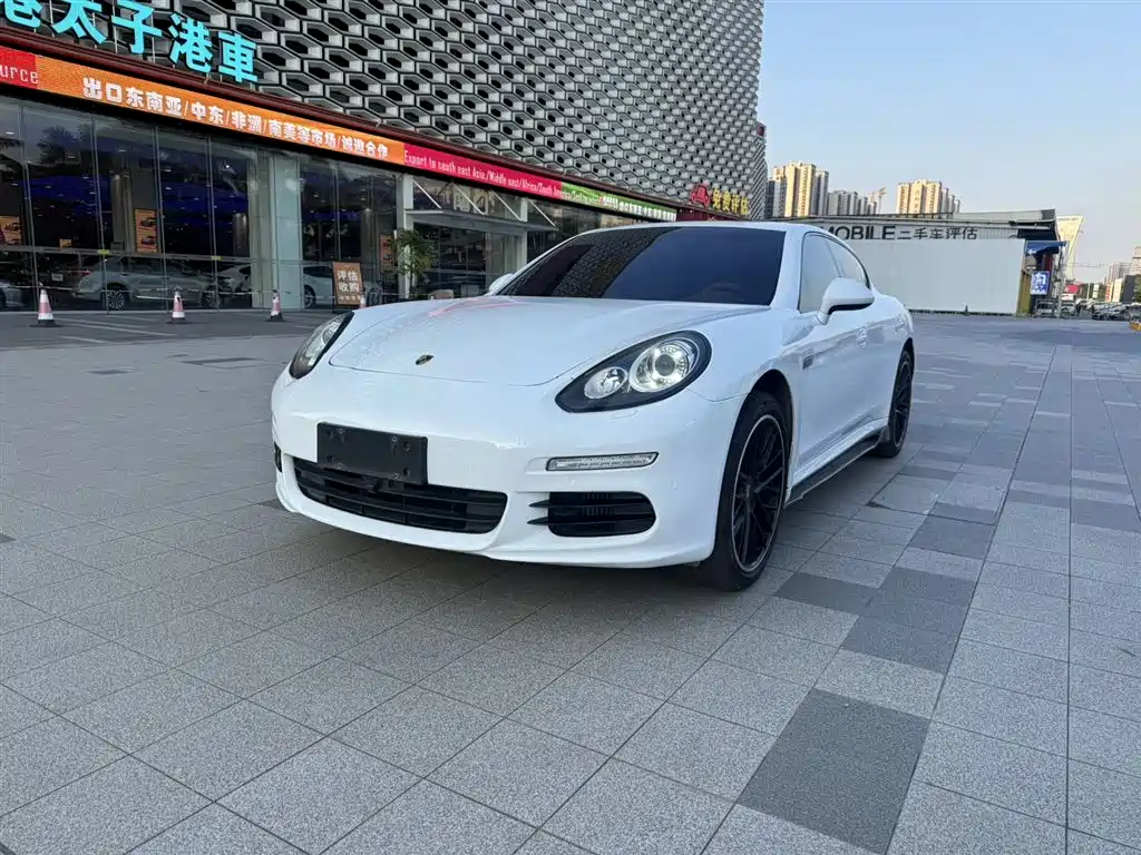 Porsche Panamera 2015