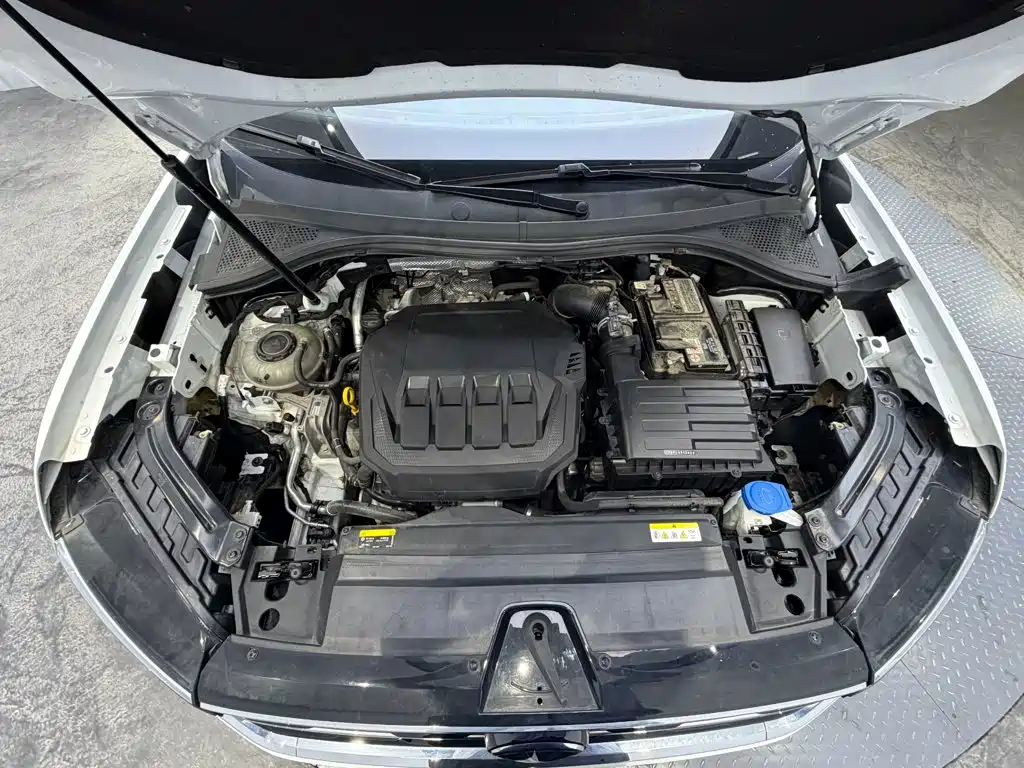 Volkswagen X — миниатюра 7
