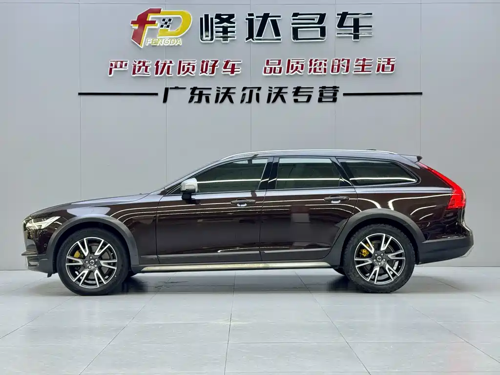 Volvo V90 — миниатюра 6