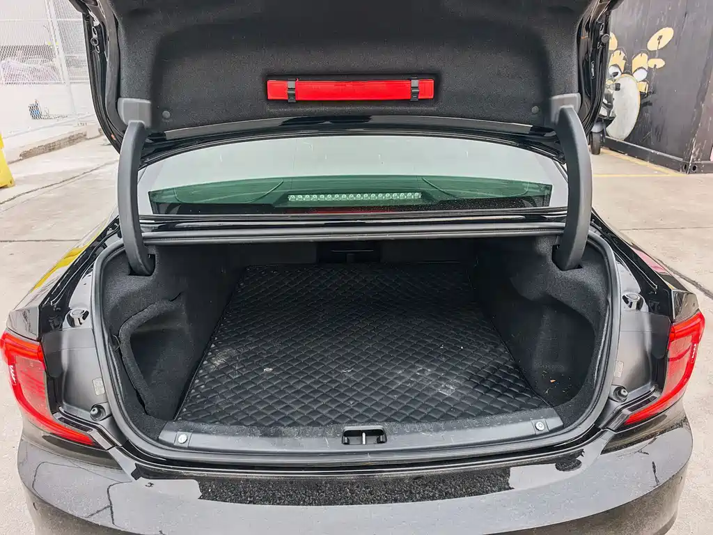 Volvo S90 2021 B5 Luxury