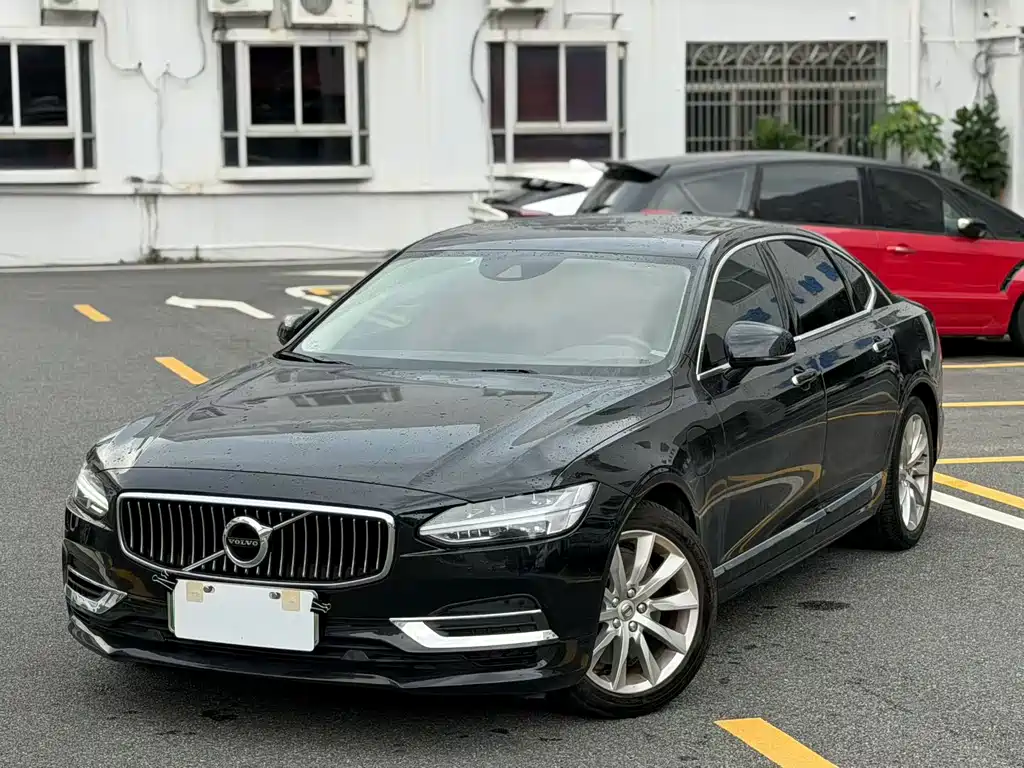 Volvo S90 2020 T8 E Luxury