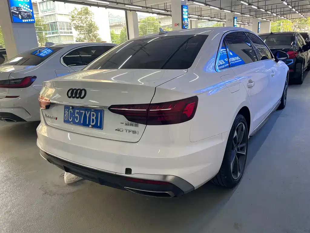 Audi A4L — миниатюра 4
