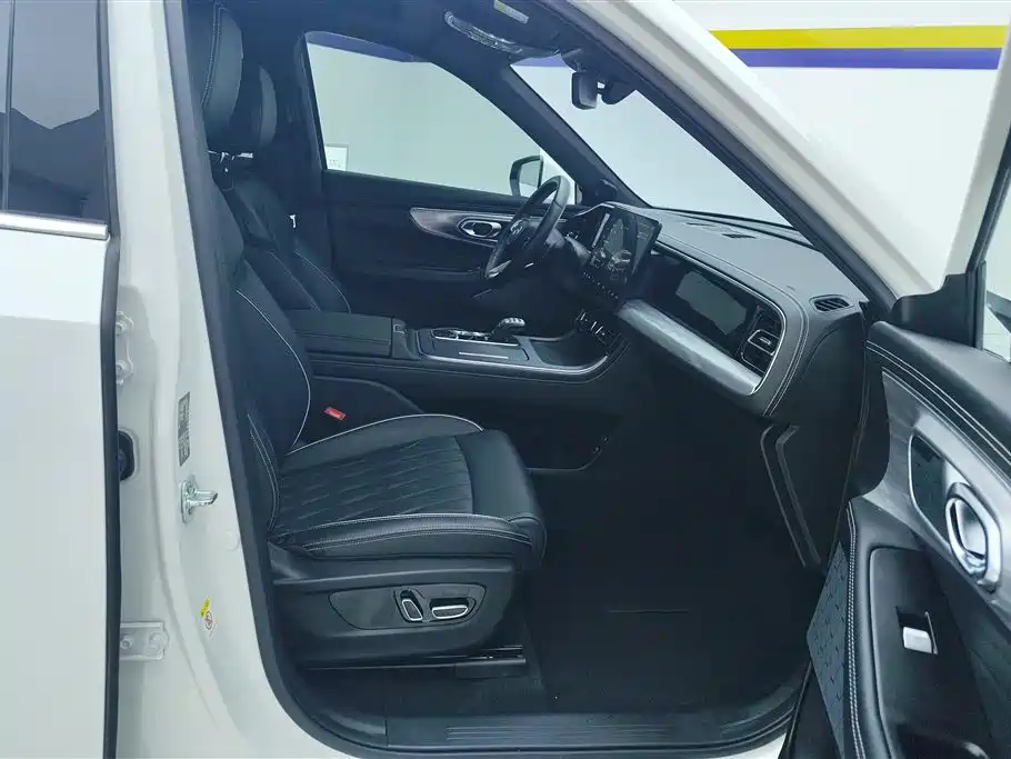 GAC GS8 2022 2.0TGDI Luxury ( мест)