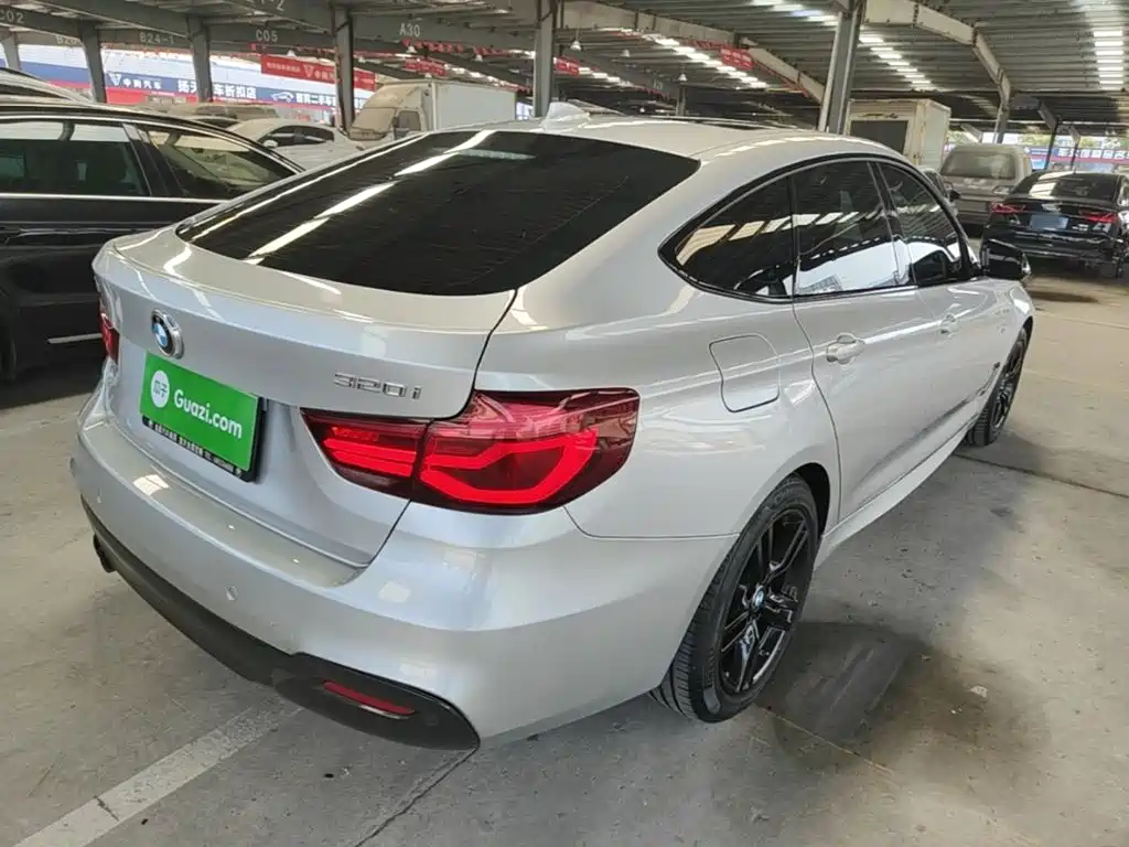 BMW 3 Series GT 3 GT 2019 320i M Sport