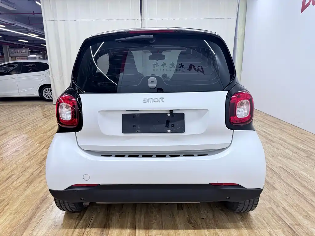 Smart fortwo 2018 1.0L 52 V
