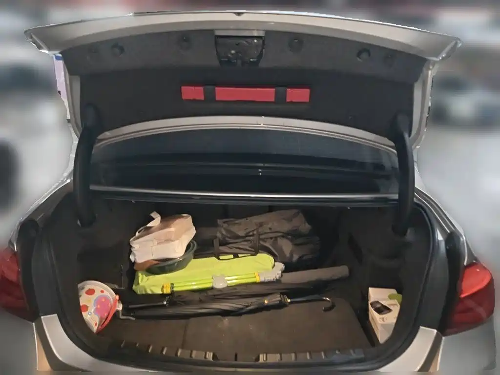 BMW 3 Series — миниатюра 10