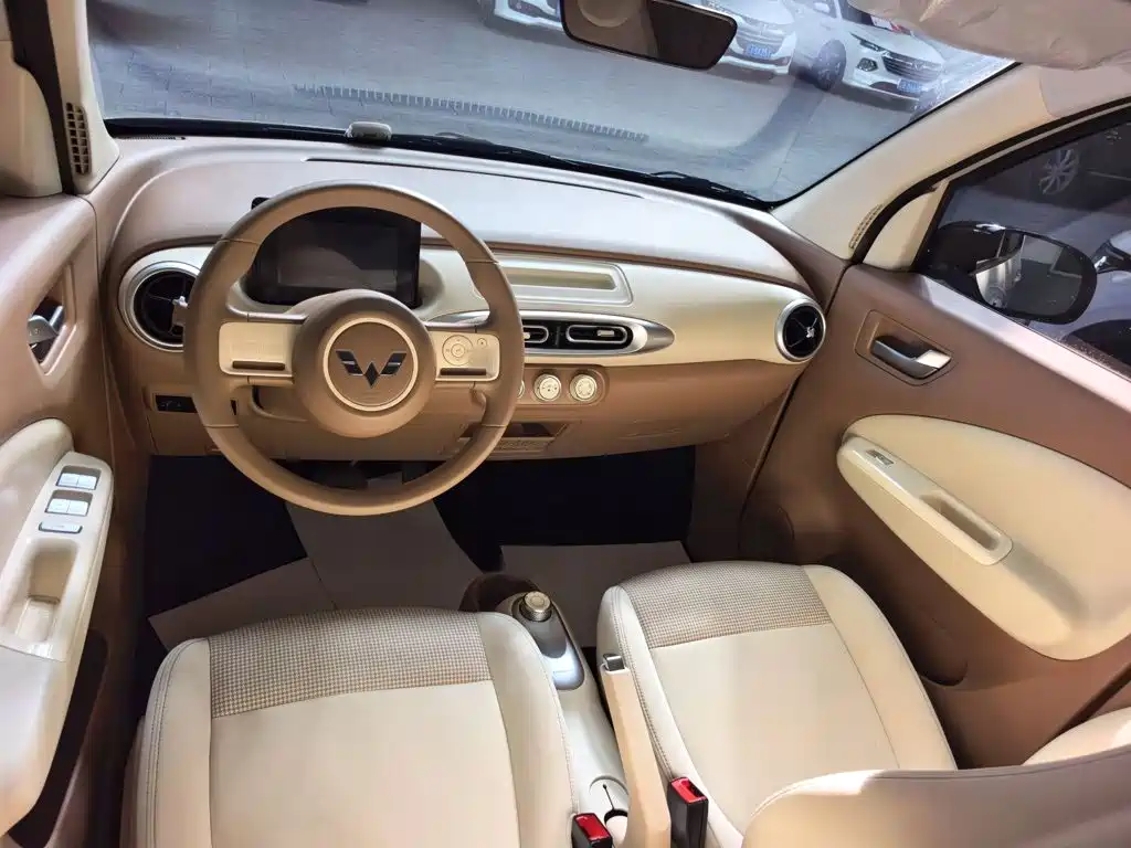 Wuling MINIEV — миниатюра 16
