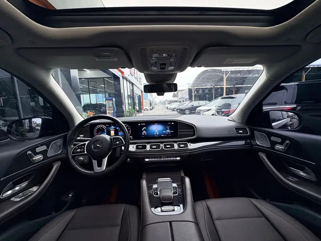 Mercedes-Benz GLE (Import) — миниатюра 6