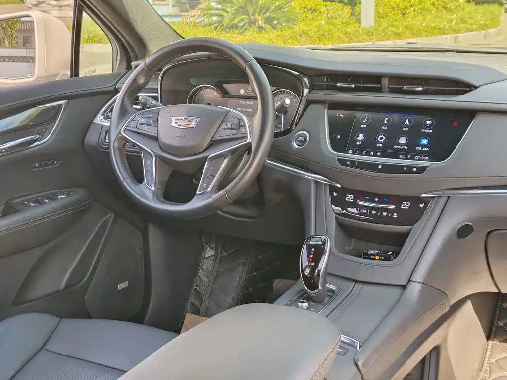Cadillac XT5 — миниатюра 8