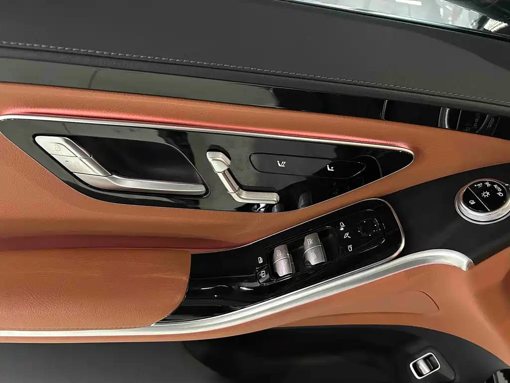 Mercedes-Benz S-Class — миниатюра 5