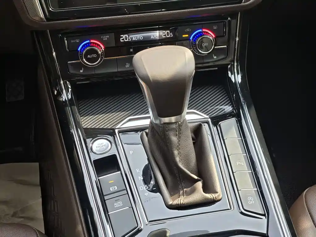 Volkswagen Phideon 380TSI Luxury Edition, фото 13