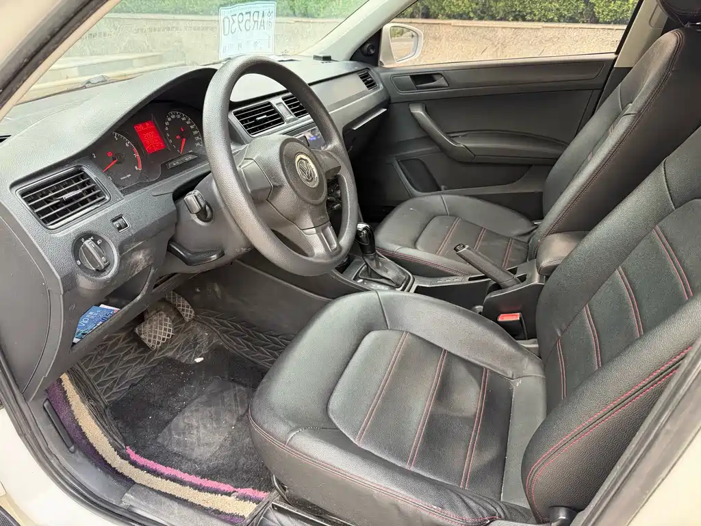 Volkswagen Santana — миниатюра 7