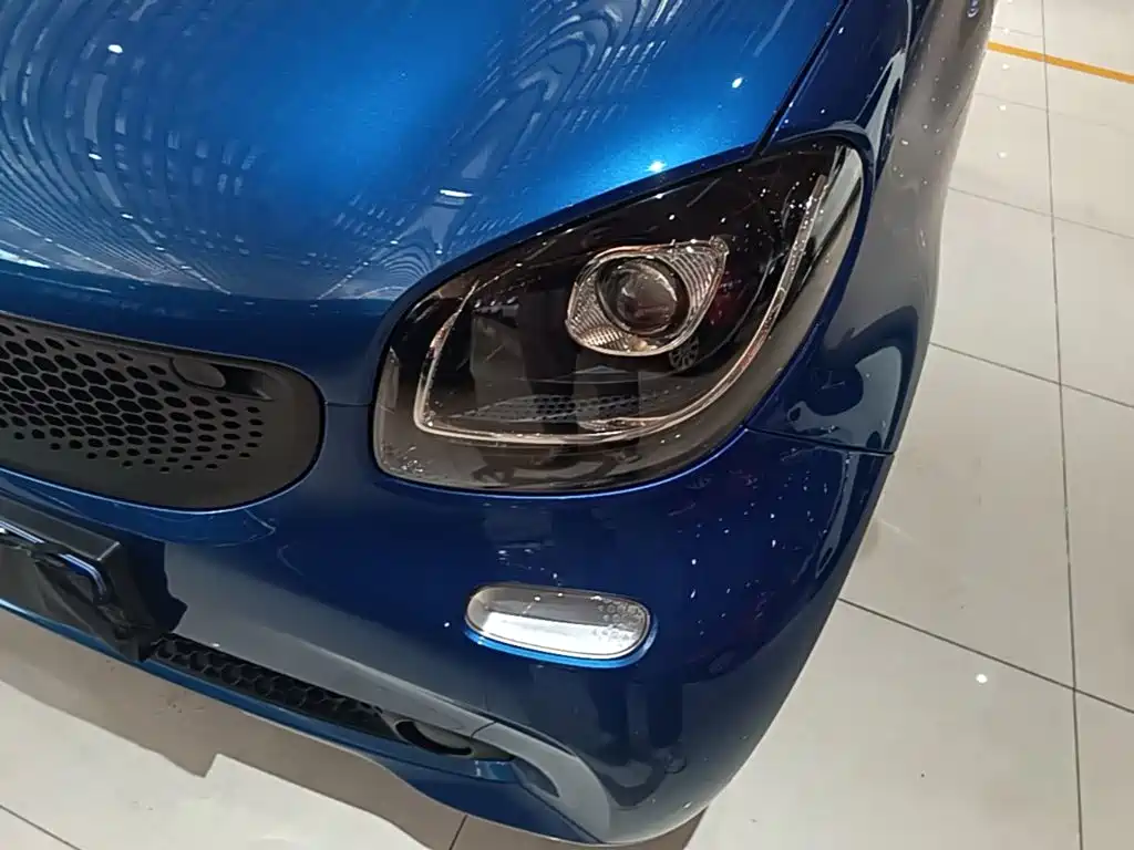 smart Smart Fortwo — миниатюра 24