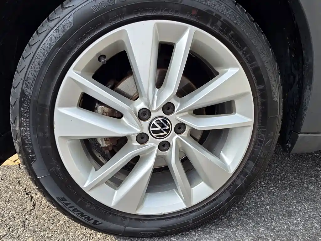 Volkswagen T-Cross — миниатюра 19