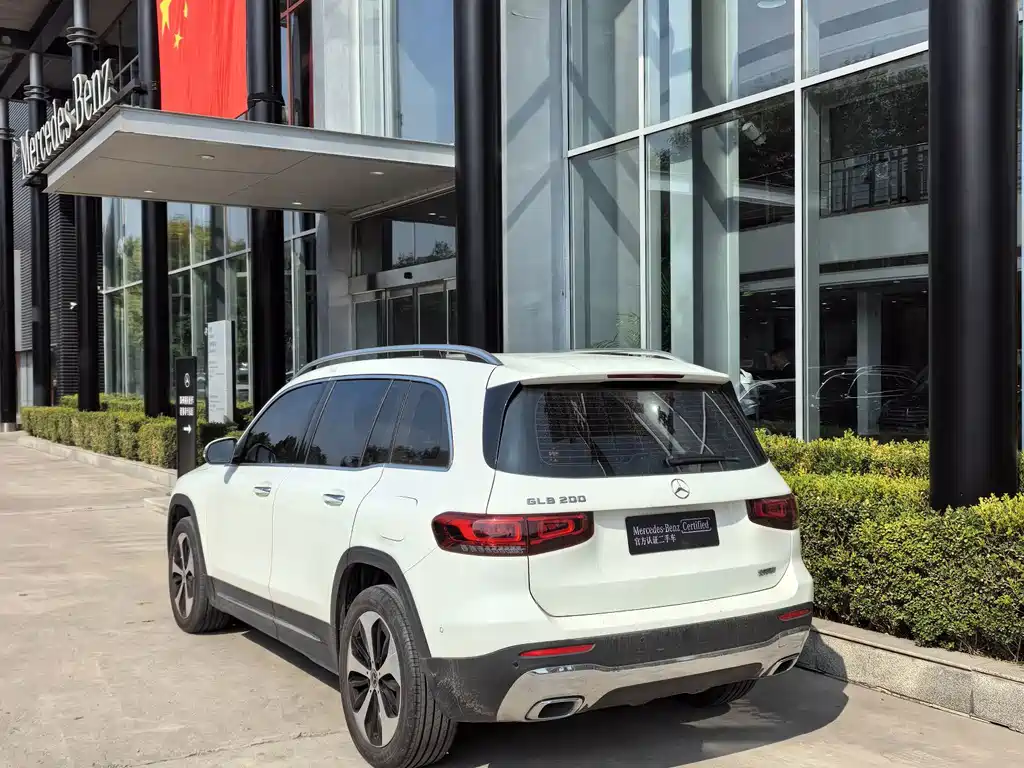 Mercedes-Benz GLB — миниатюра 6