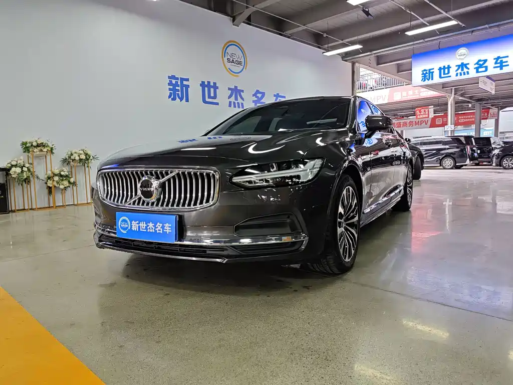 Volvo S90