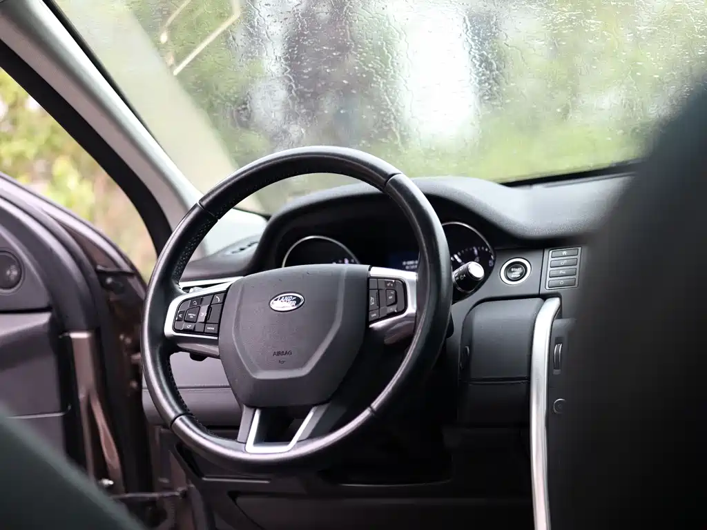 Land Rover Discovery Sport — миниатюра 27
