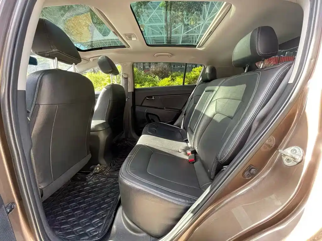 Kia Sportage — миниатюра 15