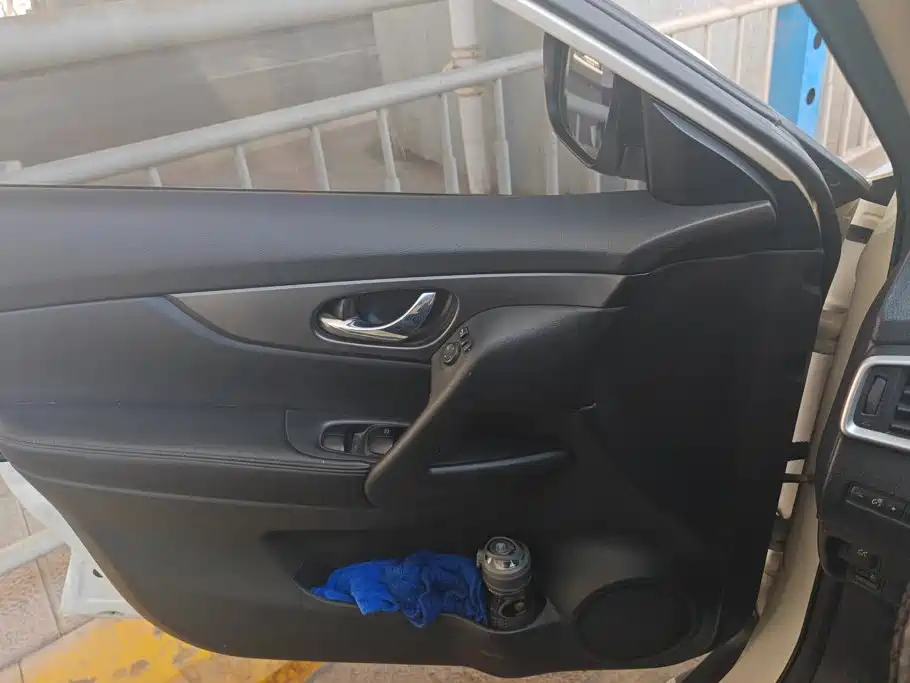 Nissan X-Trail — миниатюра 7