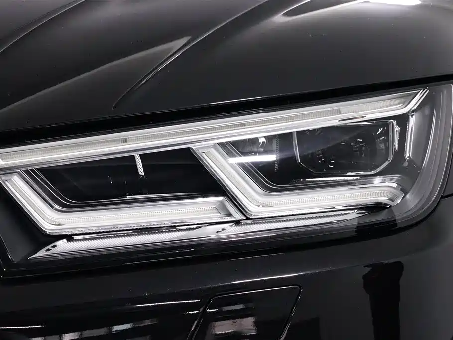 Audi Q5L — миниатюра 14