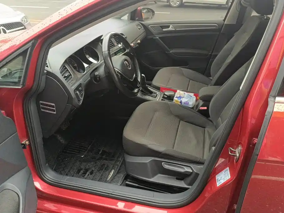 Volkswagen Golf — миниатюра 9