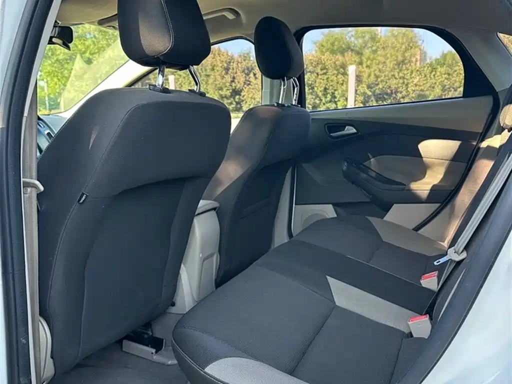 Ford Focus 2012 1.6L AT Comfort