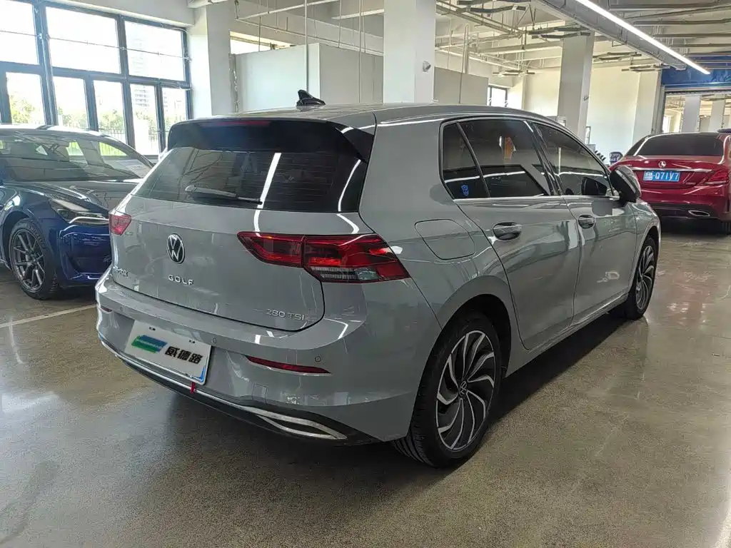Volkswagen Golf — миниатюра 5