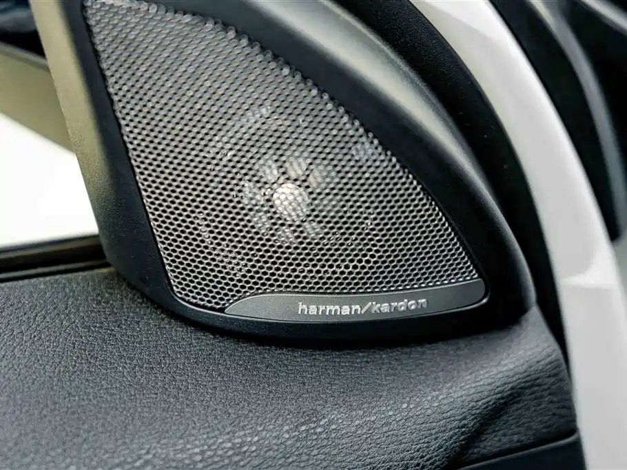BMW X2 — миниатюра 16