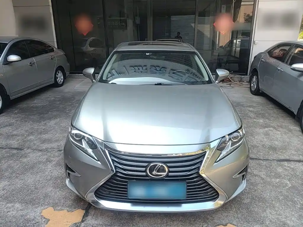 Lexus ES — миниатюра 3