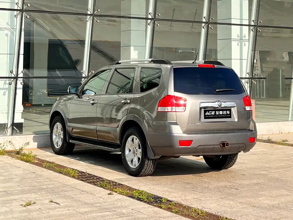 Kia Borrego — миниатюра 6
