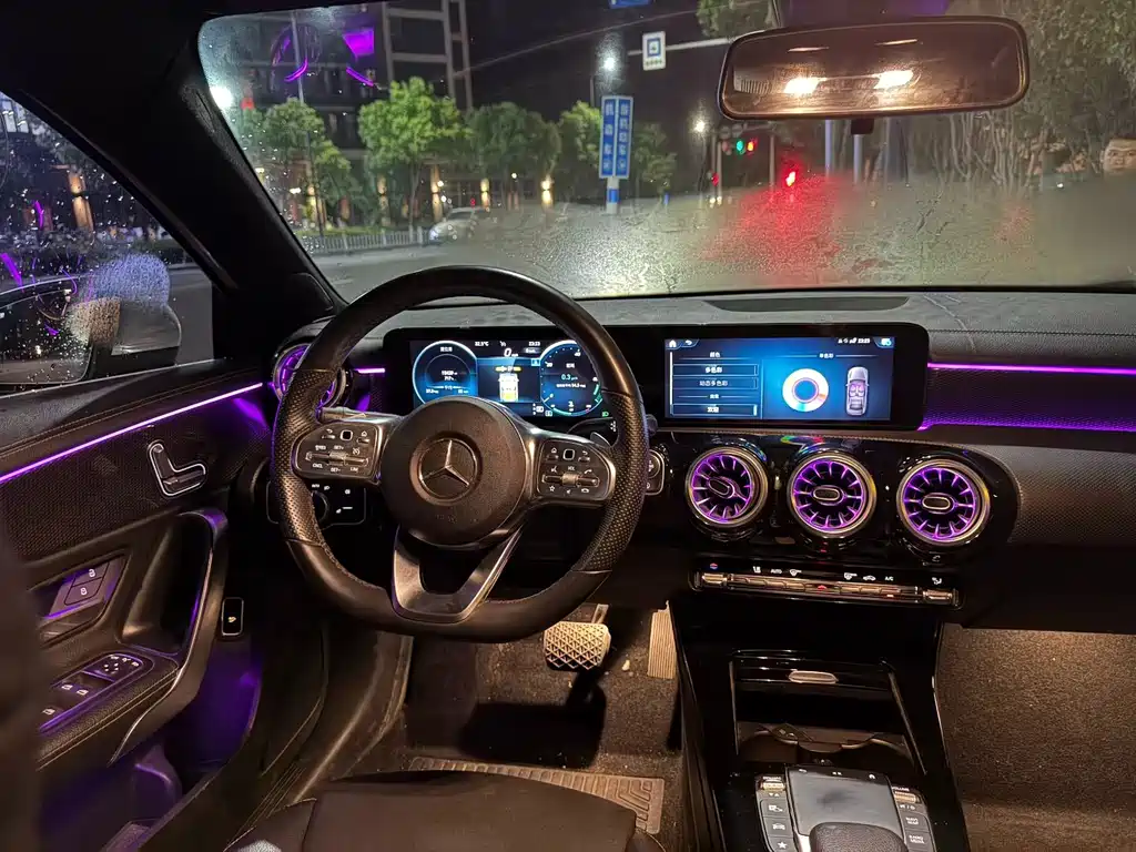 Mercedes-Benz A-Class — миниатюра 6