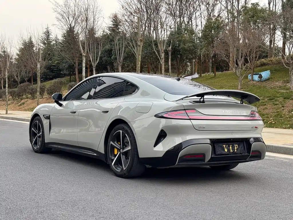 XIAOMI CAR XIAOMI SU7