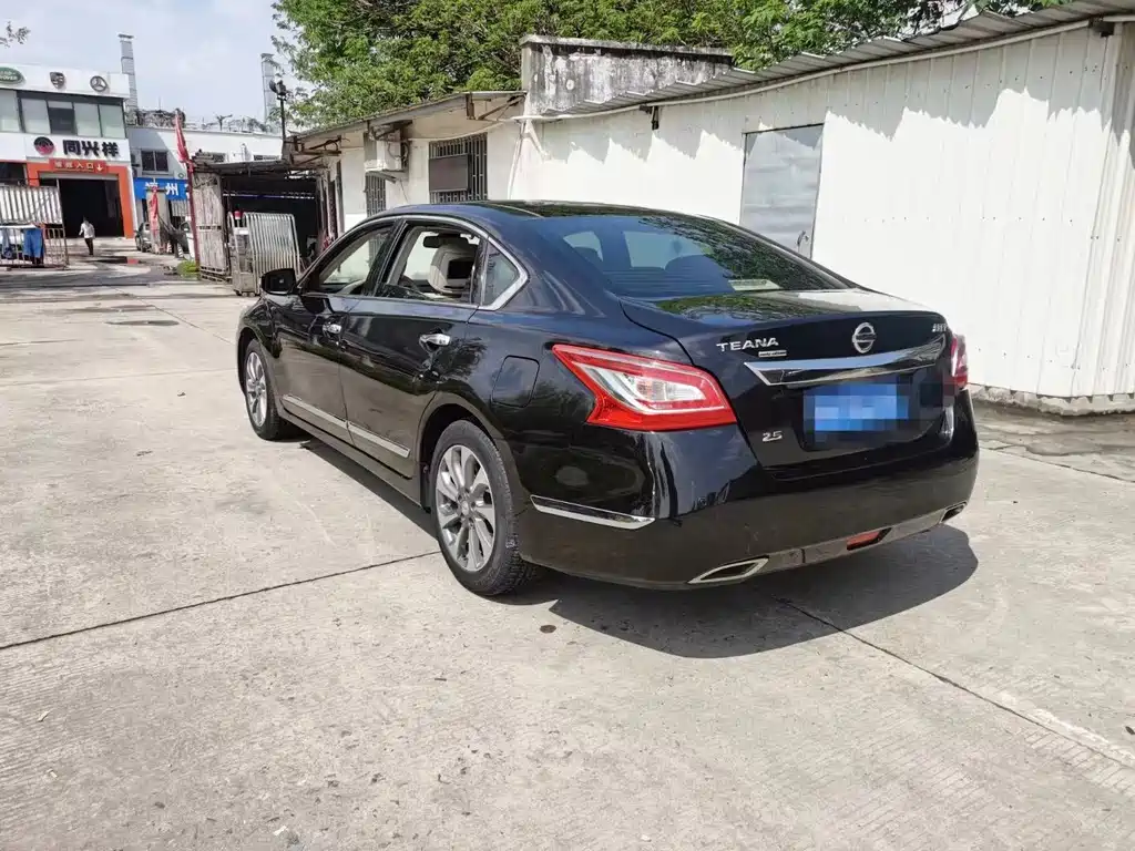 Nissan Teana — миниатюра 9