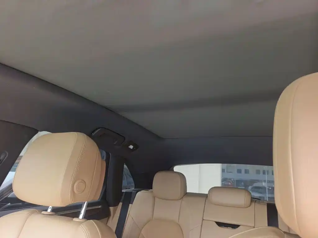 Porsche Macan — миниатюра 18