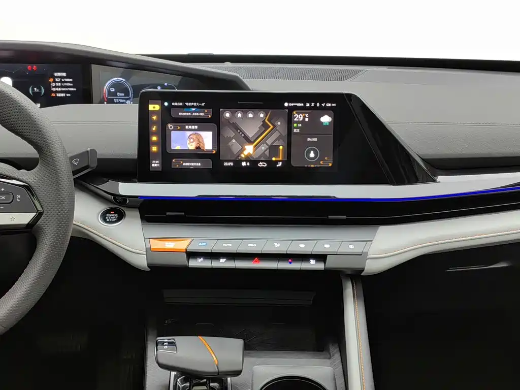 Changan UNI-V iDD — миниатюра 12