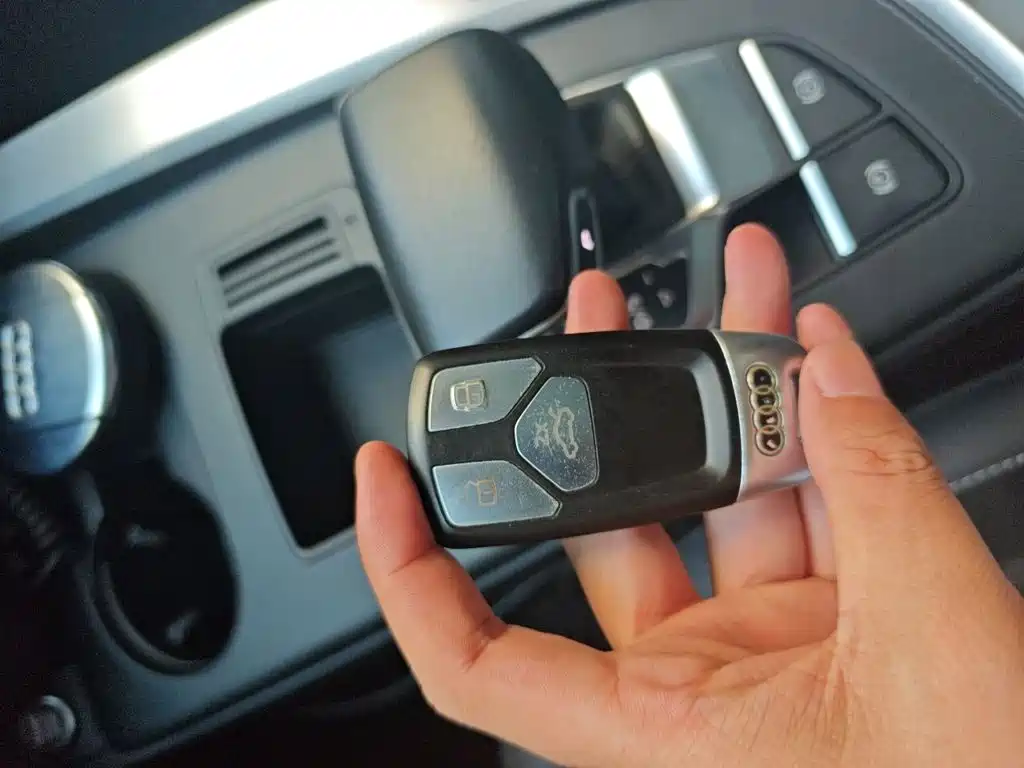 Audi A4L — миниатюра 12