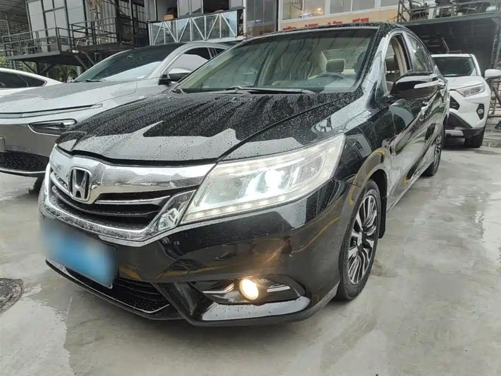 Honda Crider 2015