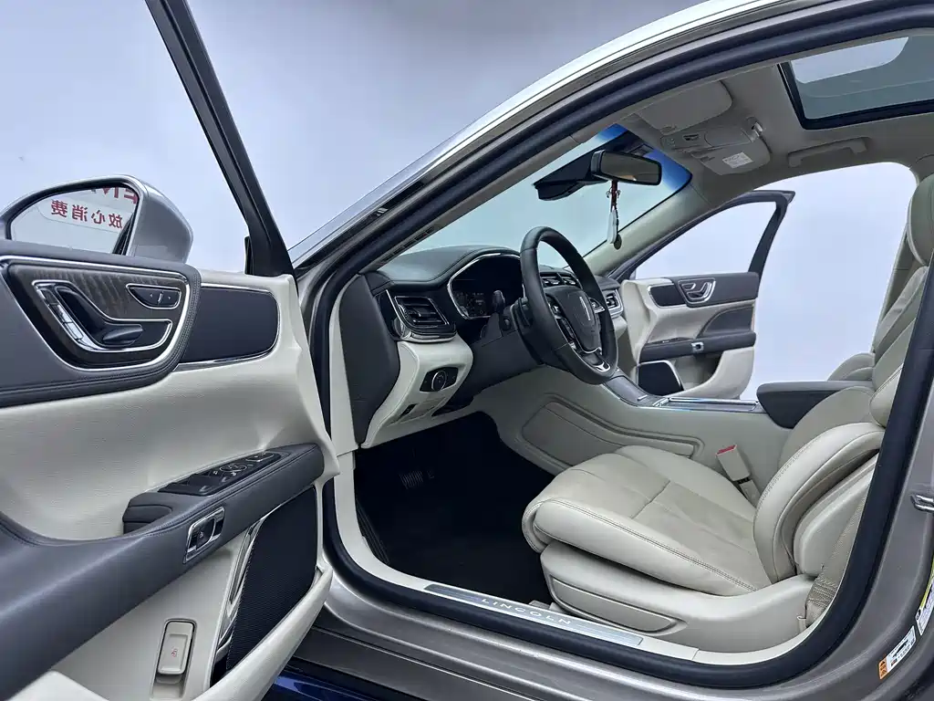 Lincoln Continental — миниатюра 9