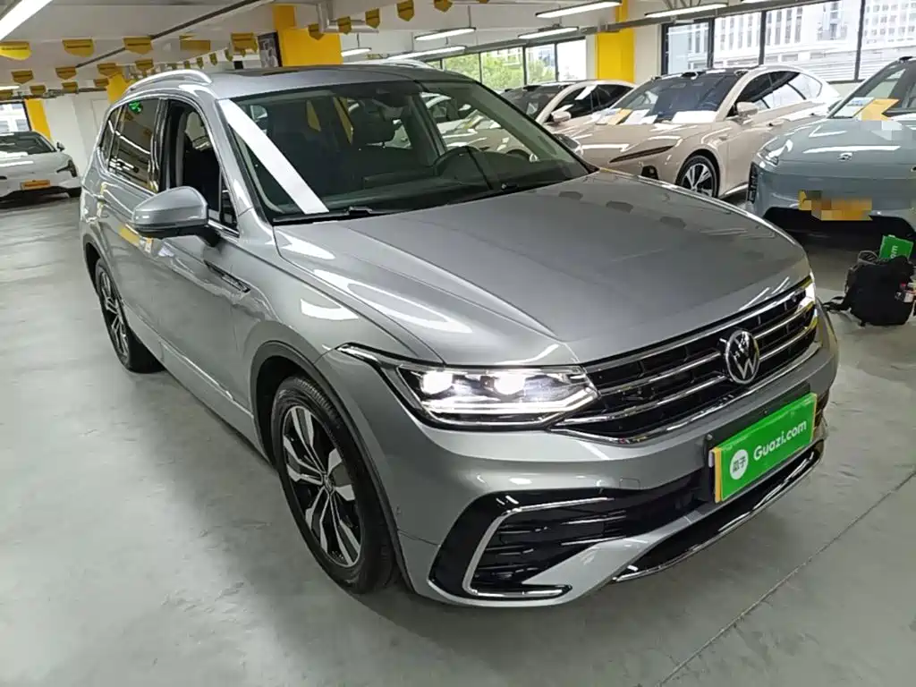 Volkswagen Tiguan L — миниатюра 4