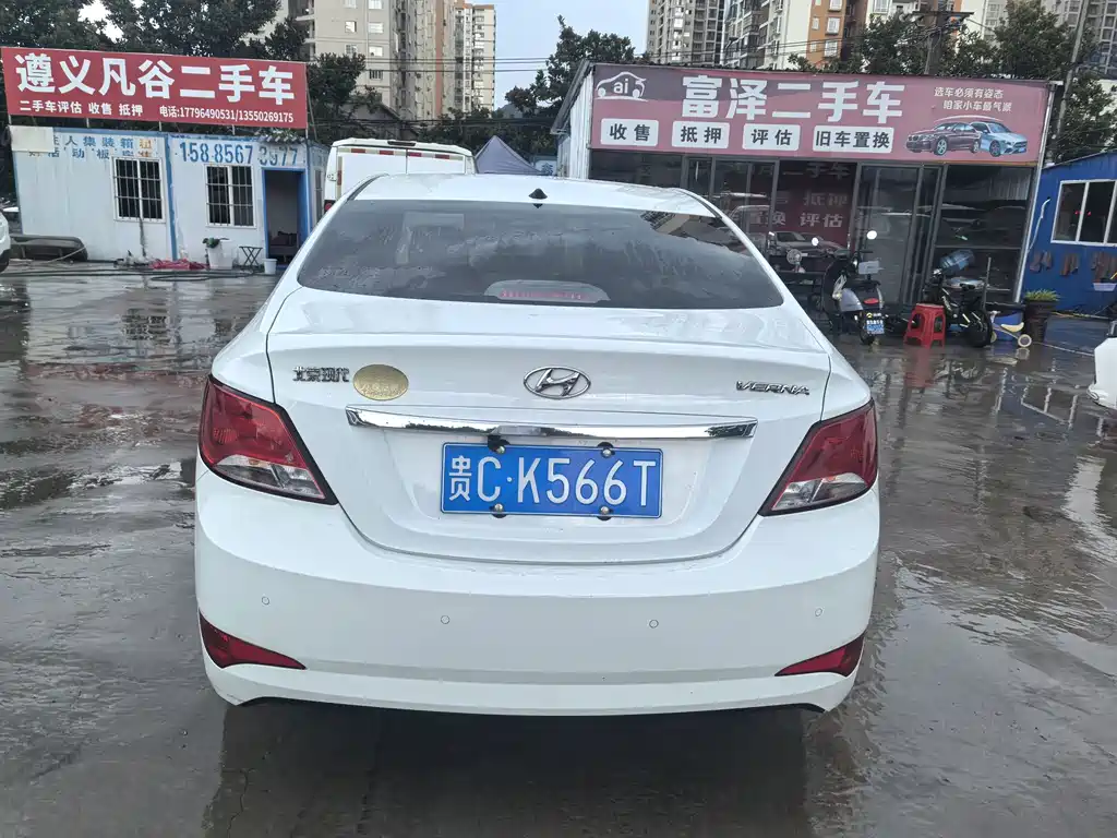 Hyundai Verna — миниатюра 6
