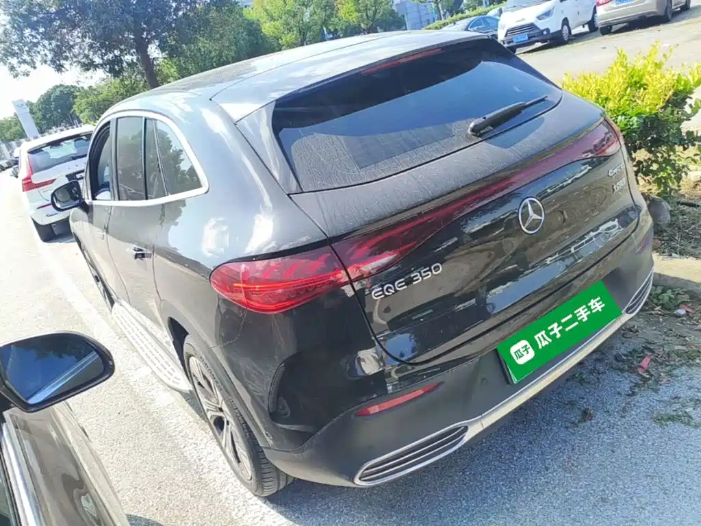 Mercedes-Benz EQE SUV — миниатюра 5